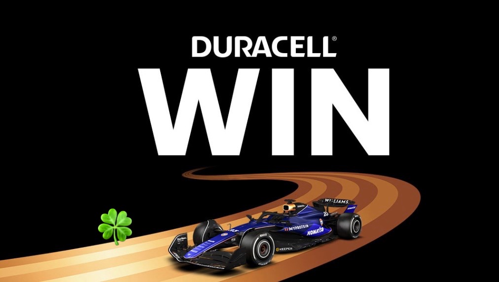 Duracell - 1x Simulator-Rennen gegen einen Williams Racing Fahrer, 1 von 10 exklusiven limitierten Williams Racing Helme - Reproduktionen im Maßstab 1:2 und signiert von Alex Albon,1 von 200 limitierten Williams Racing-Caps