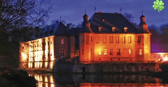 Hindenburger - 10 x 2 Tickets für die Schlossweihnacht Schloss Dyck für einen Veranstaltungstag nach Wahl