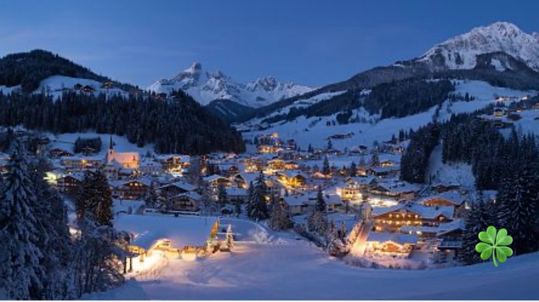 Filzmoos - 1 Woche “de Luxe“Urlaub im ****-Hotel BISCHOFSMÜTZE+ 2 x 6-Tages Skipass Ski amadé+ 2 x ATOMIC Alpin Ski+ 2 x LOWA Winterwanderboots+ Heißluftallonfahrt für Zwei+ Pferdeschlittenfahrt für Zwei+ Gourmetabende & noch viel mehr Wintermärchen